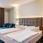 Seehotel Fahrhaus 4*