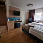 Seehotel Fahrhaus 4*