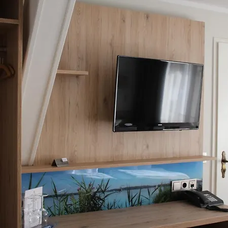 Seehotel Faehrhaus باد سفيشنآن