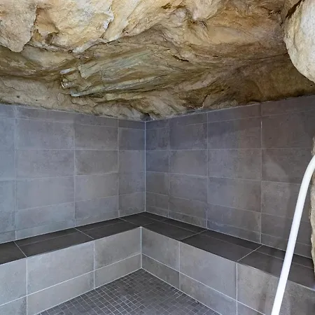 Seehotel Faehrhaus فندق باد سفيشنآن