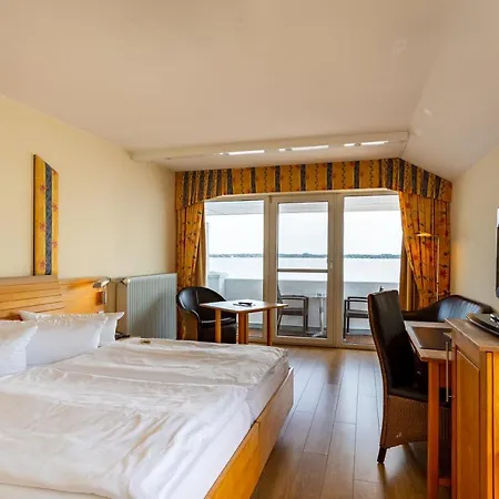 Seehotel Faehrhaus Hotel 4*