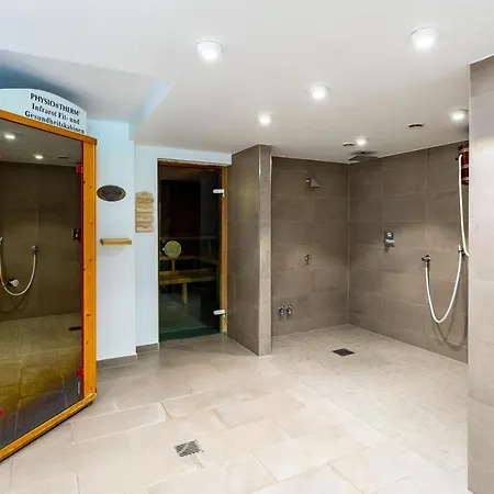 Seehotel Fahrhaus 4*