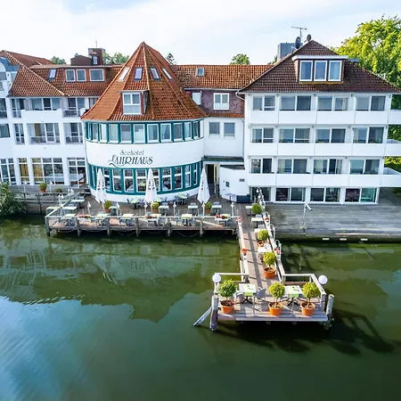 Отель Seehotel Faehrhaus Бад-Цвишенан