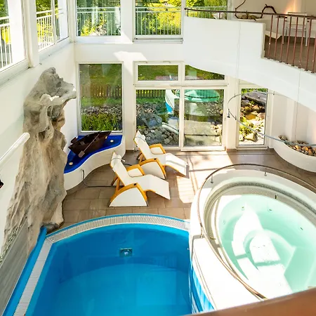فندق Seehotel Faehrhaus 4*