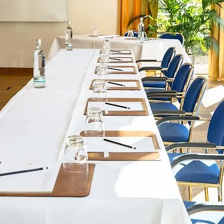 Seehotel Faehrhaus 4* باد سفيشنآن