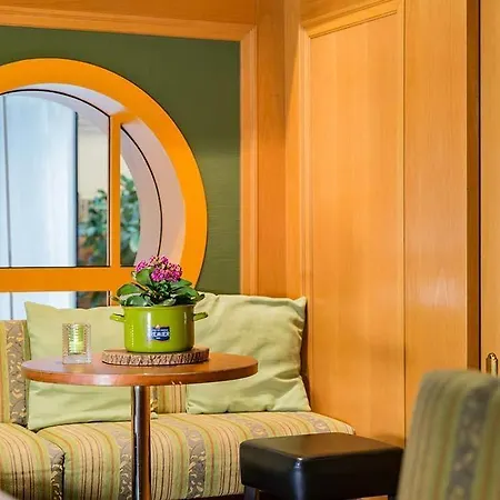 فندق Seehotel Faehrhaus 4*