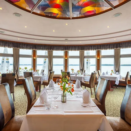 Seehotel Faehrhaus Hotel 4*