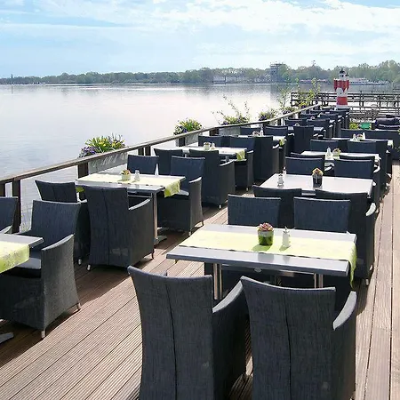 Seehotel Faehrhaus Hotel 4*