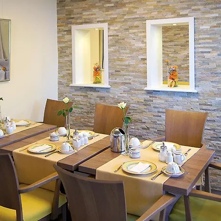 Seehotel Faehrhaus 4*