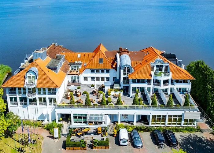 Seehotel Fahrhaus 4*